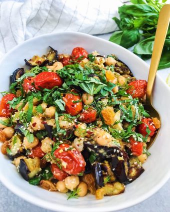 chickpea and roasted vegetable salad