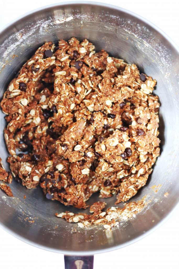 Almond Butter Oatmeal Chocolate Chip Cookie Batter - Daisybeet