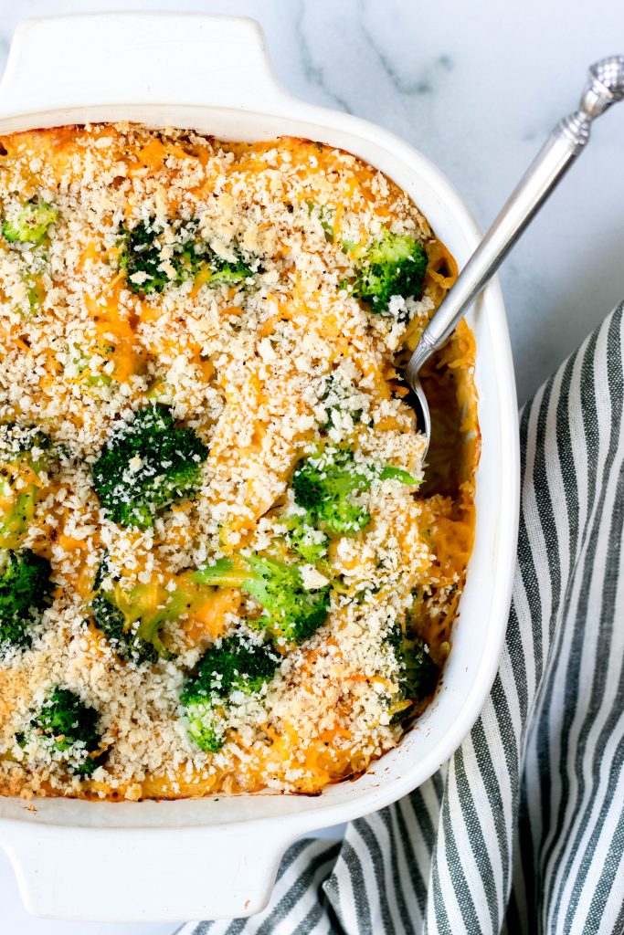 Broccoli Cheddar Spaghetti Squash Casserole - Daisybeet
