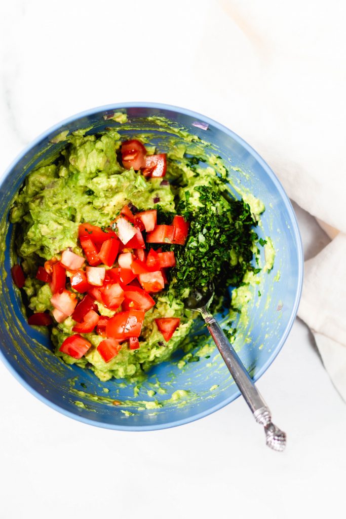 Homemade guacamole ingredients - Daisybeet
