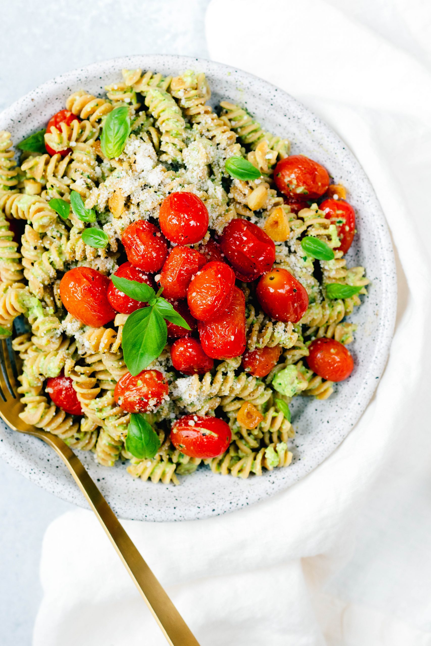 Pea Pesto Pasta With Roasted Tomatoes • Daisybeet