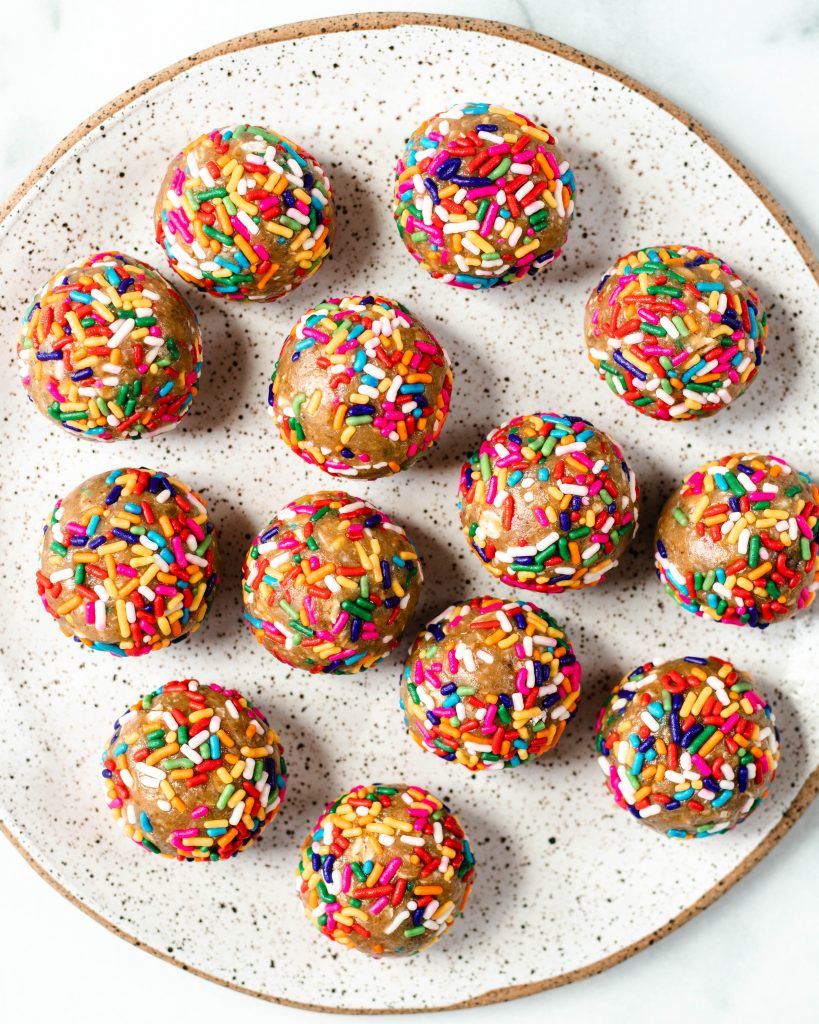 No Bake Birthday Cake Batter Balls - Daisybeet