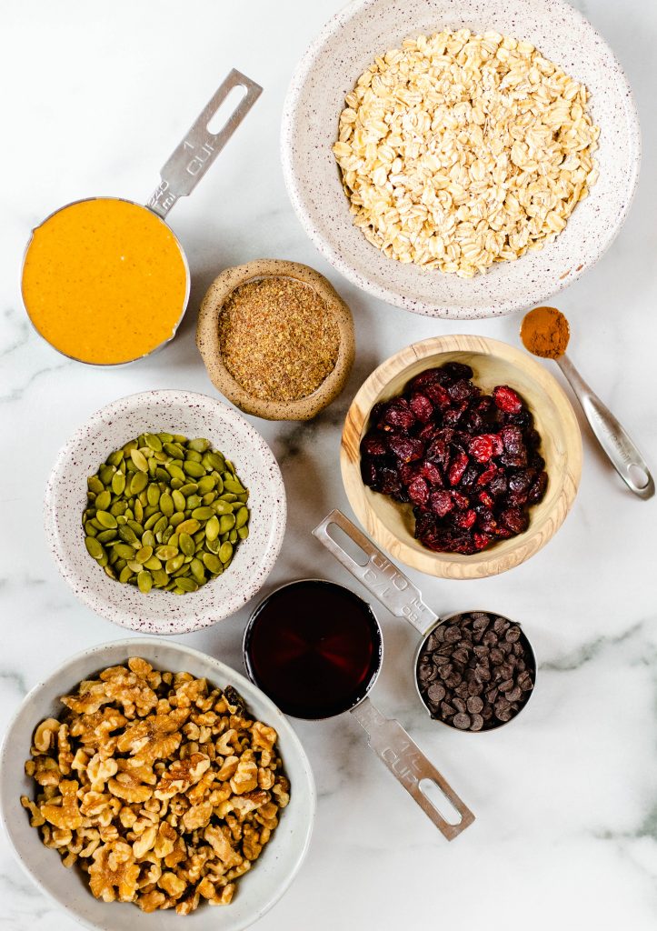 No Bake Peanut Butter Trail Mix Bars Ingredients-Daisybeet