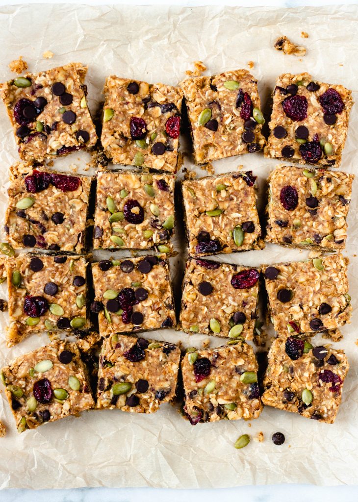 No Bake Peanut Butter Trail Mix Bars -Daisybeet