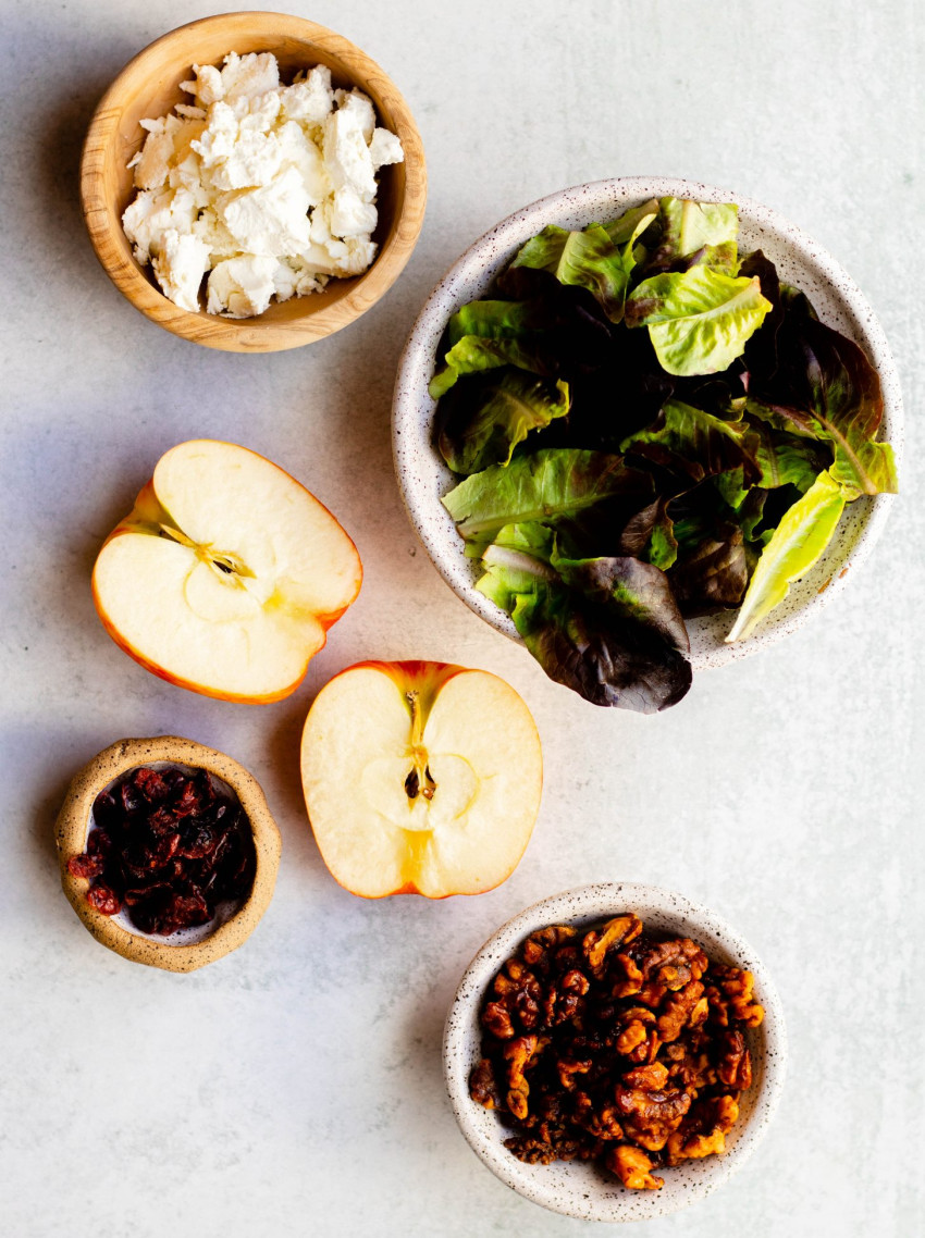 Apple cranberry walnut salad ingredients 