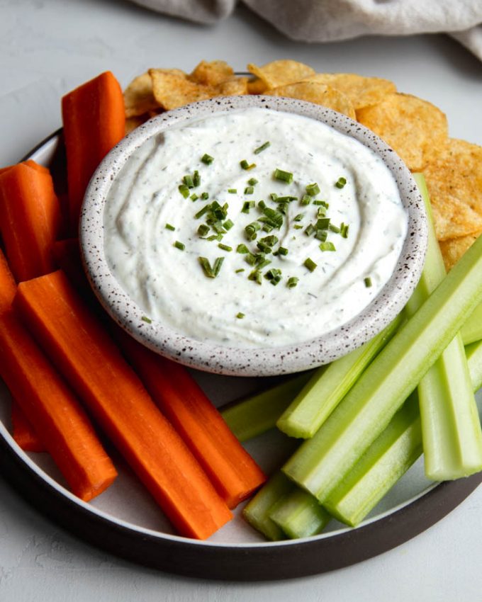 5Minute Healthy Cottage Cheese Ranch Dip for Veggies • Daisybeet