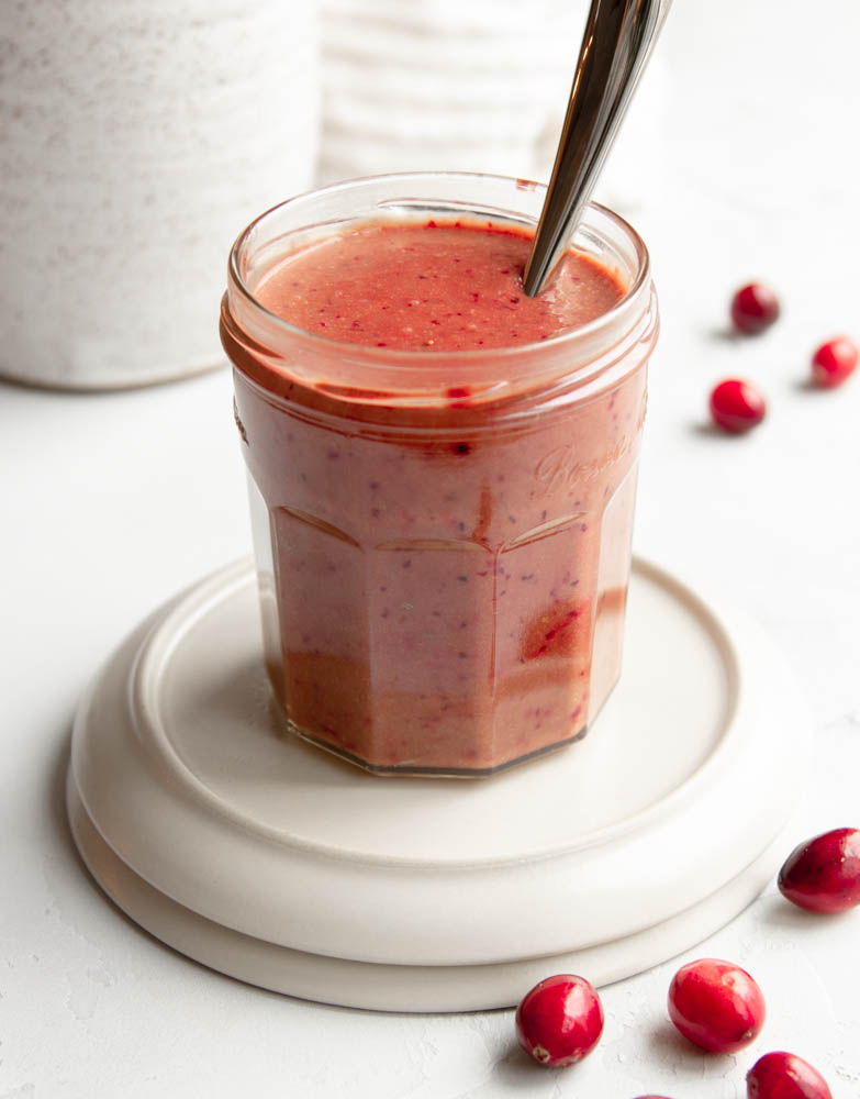 5-Minute Cranberry Maple Vinaigrette • Daisybeet