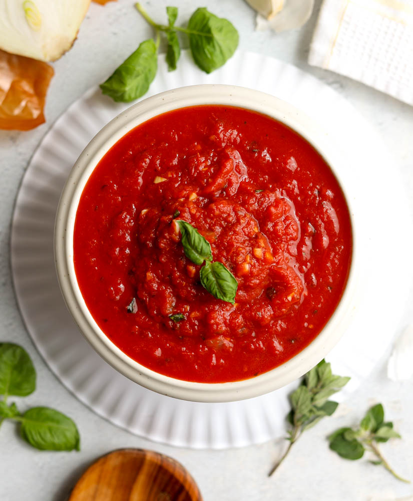 Simple 20Minute Marinara Sauce with Canned Tomatoes • Daisybeet