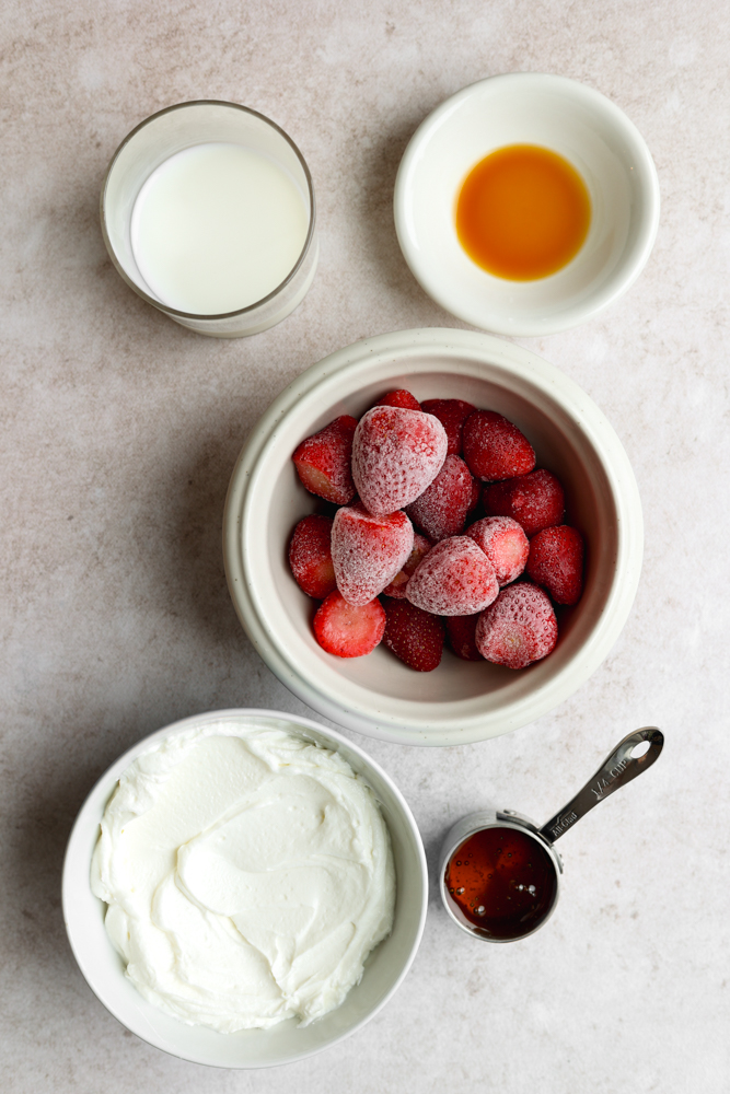 Fresh or Frozen Strawberry Greek Yogurt Popsicles • Daisybeet