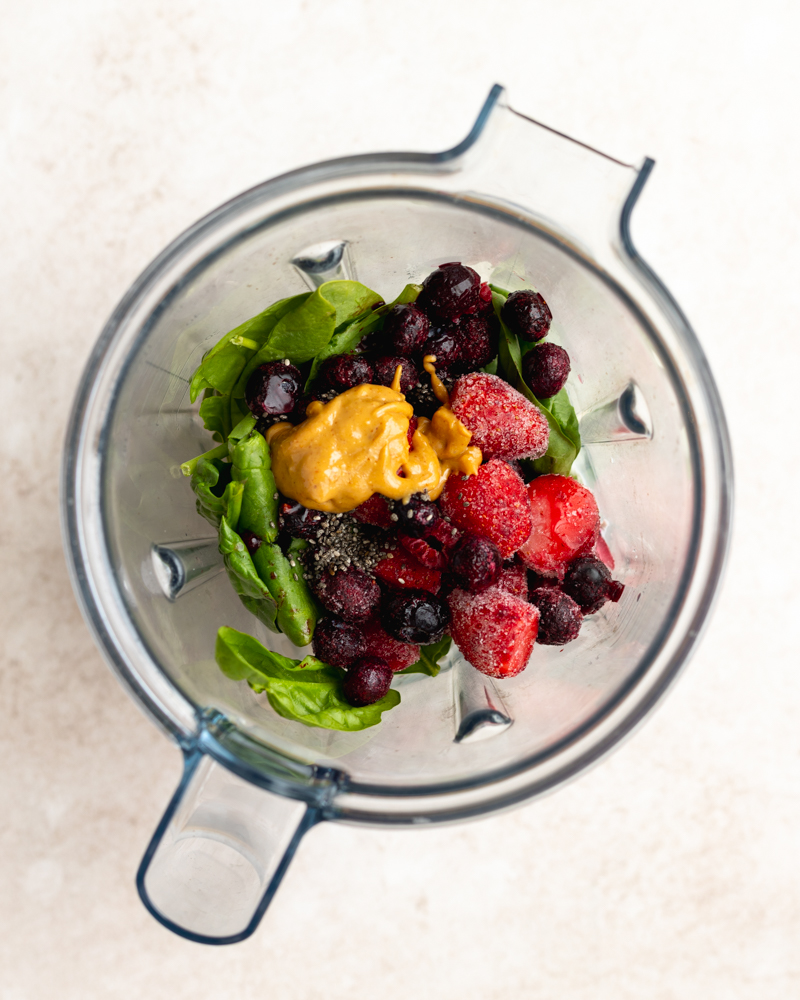 ProteinPacked Smoothie with Greek Yogurt and Frozen Fruit • Daisybeet