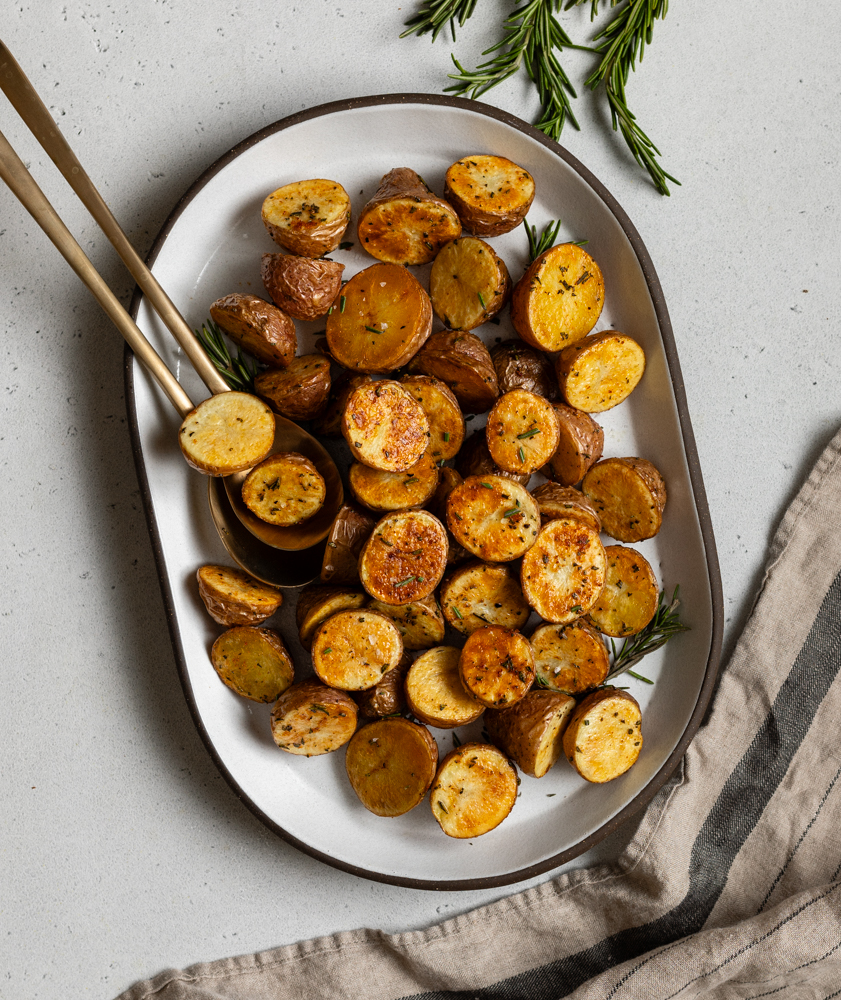 Crispy Oven-Roasted Red Mini Potatoes with Rosemary • Daisybeet