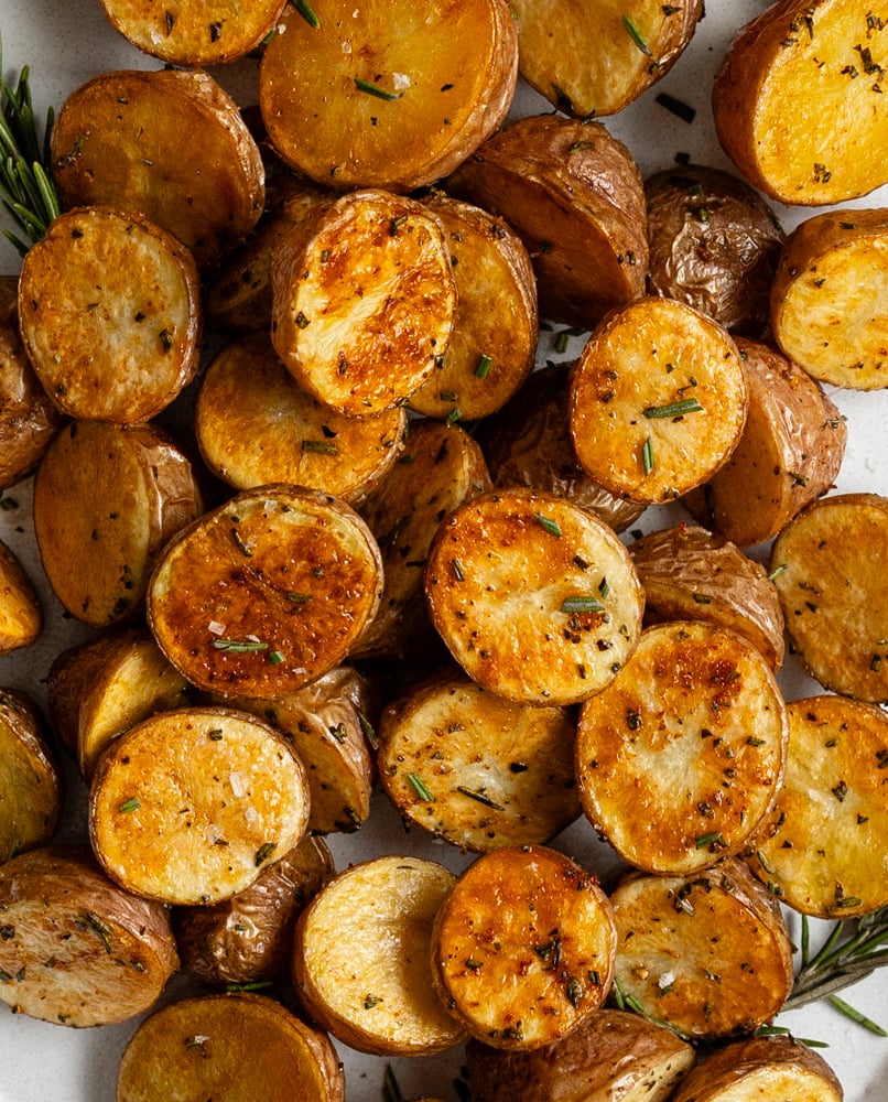 Crispy Oven-Roasted Red Mini Potatoes with Rosemary • Daisybeet